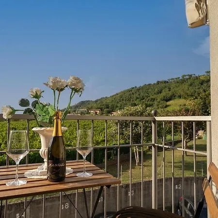 アパート Collio View - Spacious And Bright Three-room In